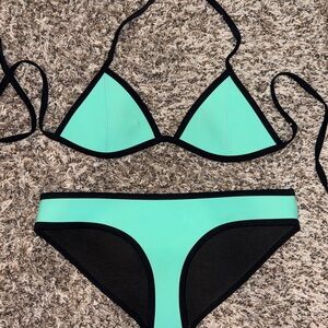 Triangl Bikini
